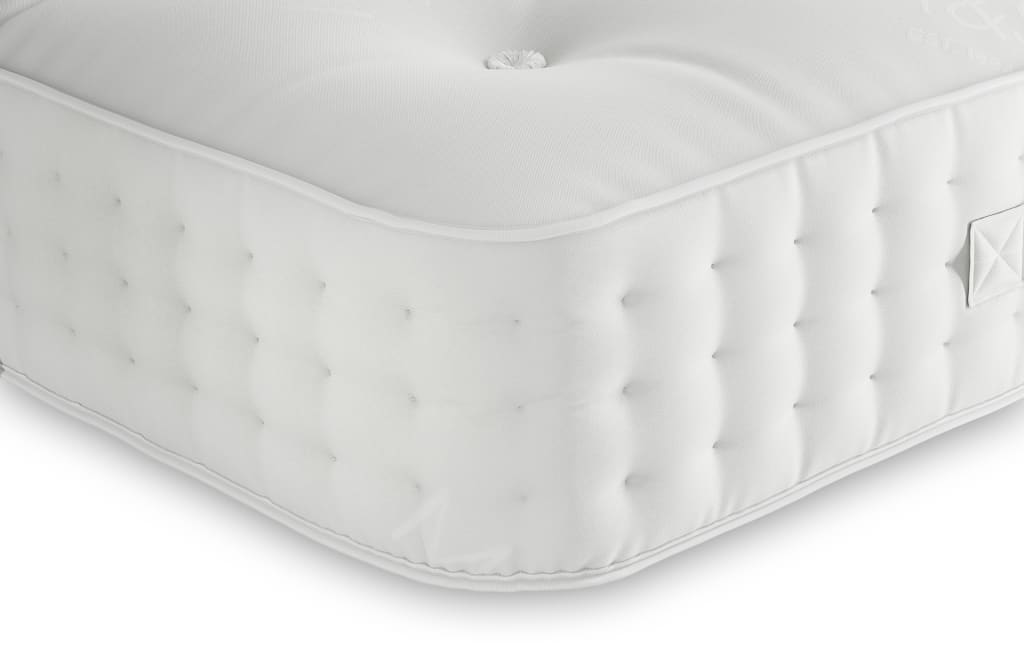 3400 Pocket Spring Medium Mattress 1 of 5