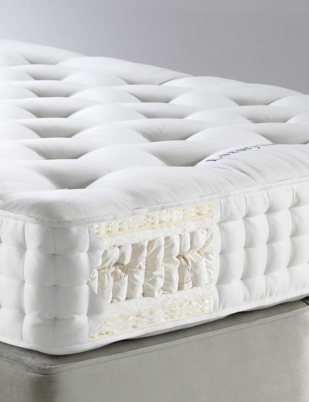 Luxury 1000 Mattress 1 of 1