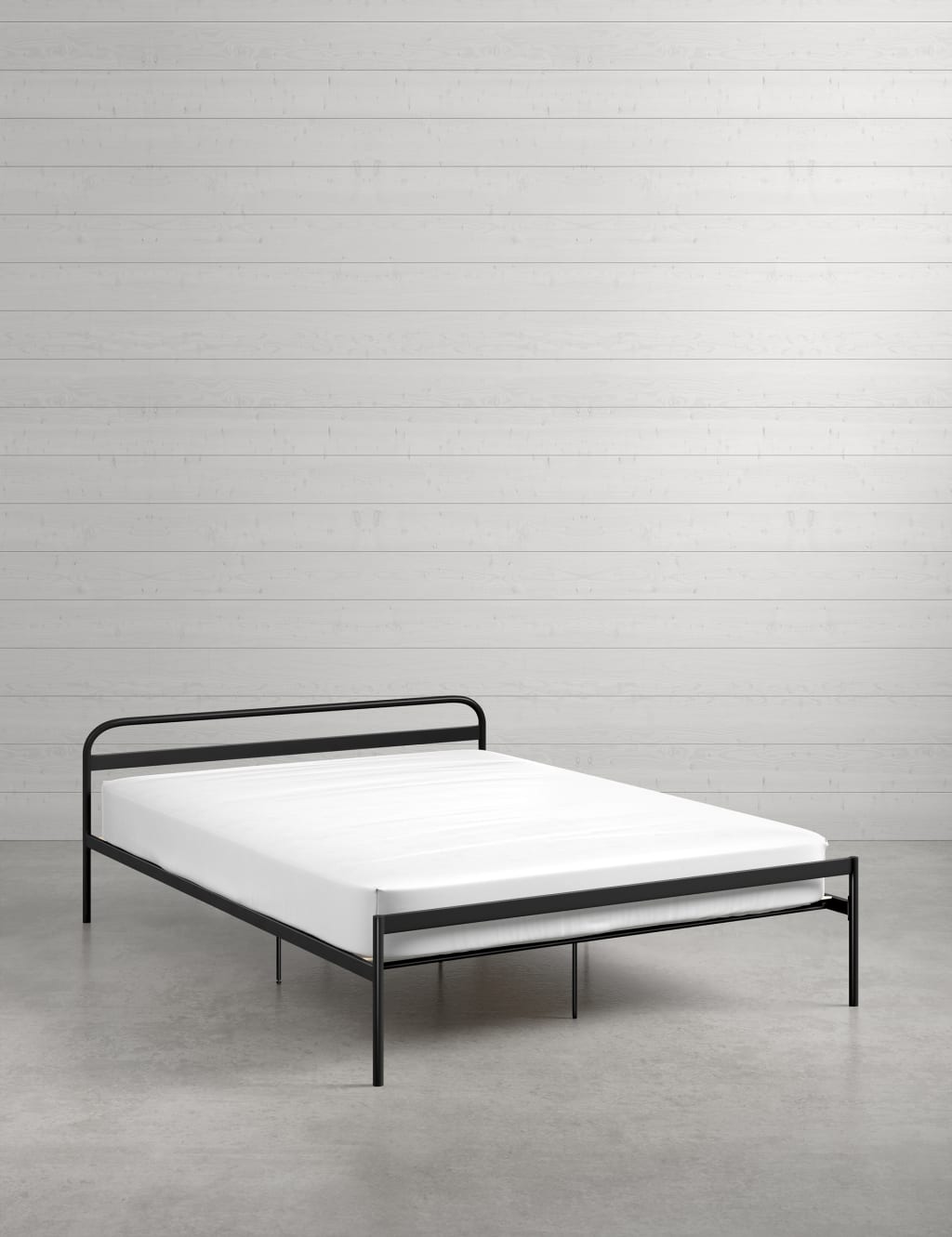 Metal Bed 2 of 7