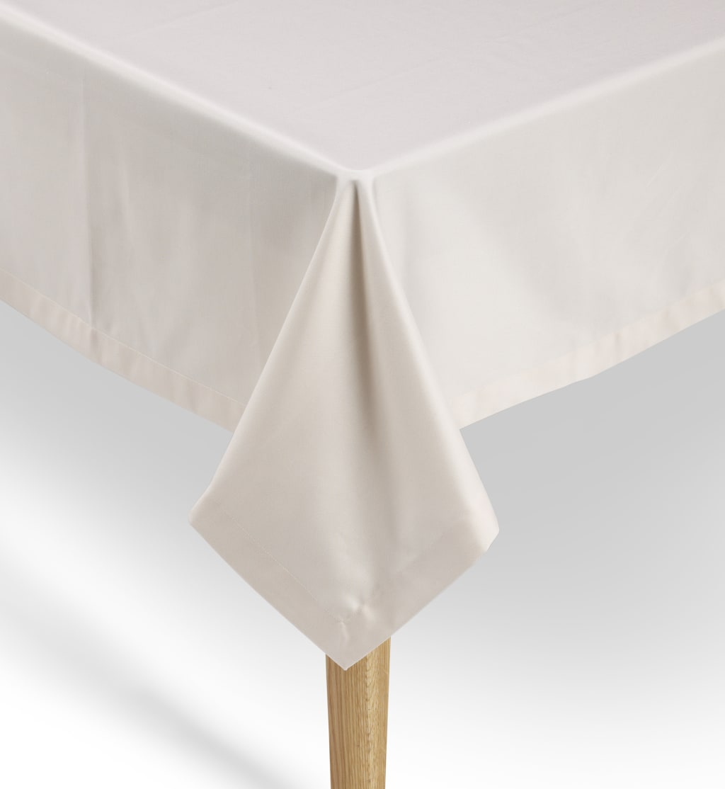 Non-Iron Cotton Tablecloth 1 of 1
