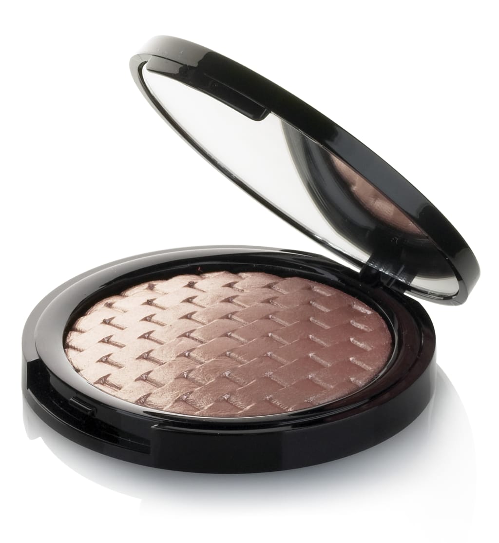 Pure Luxe Highlighter 3 of 3