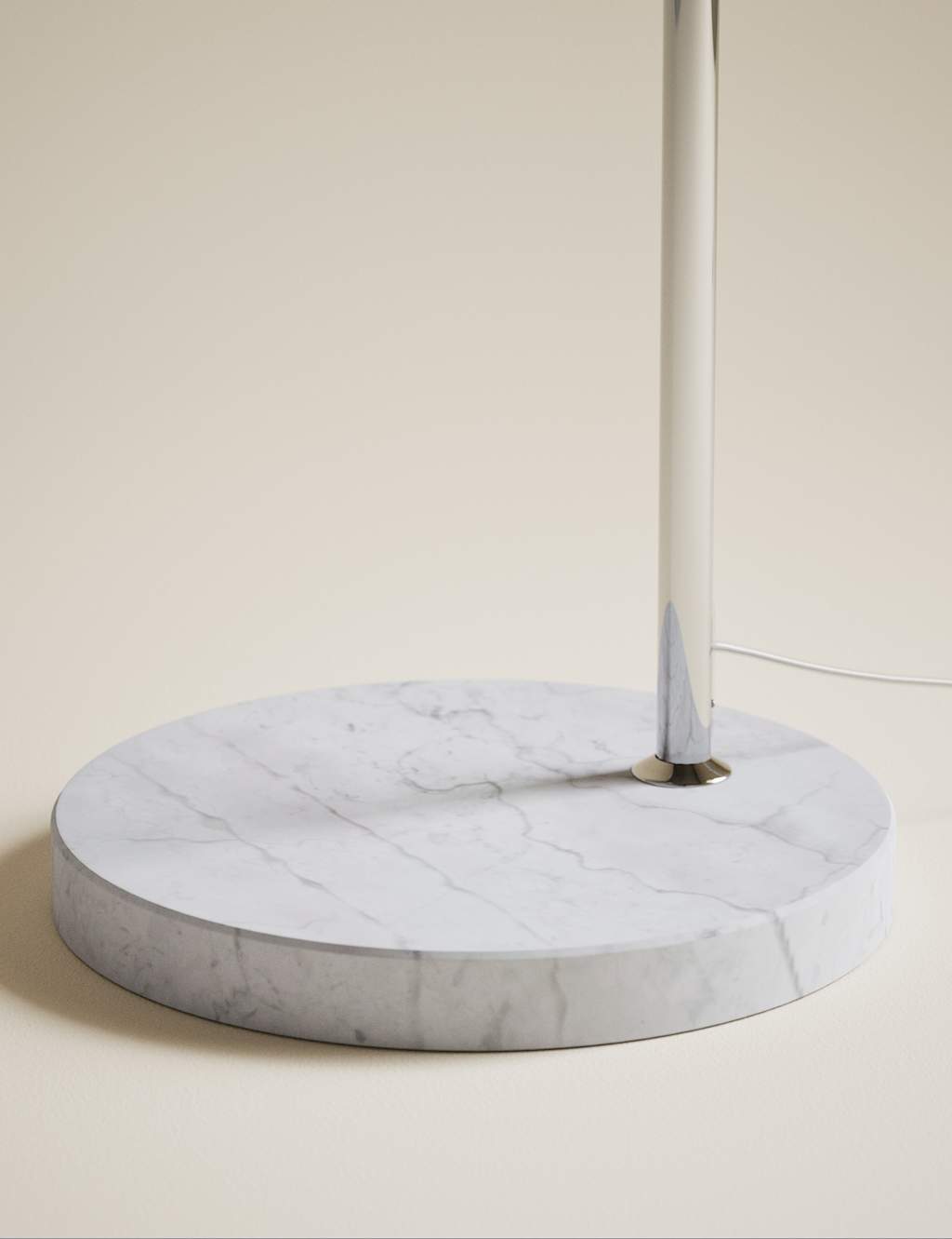 Arc Floor Lamp 4 of 5