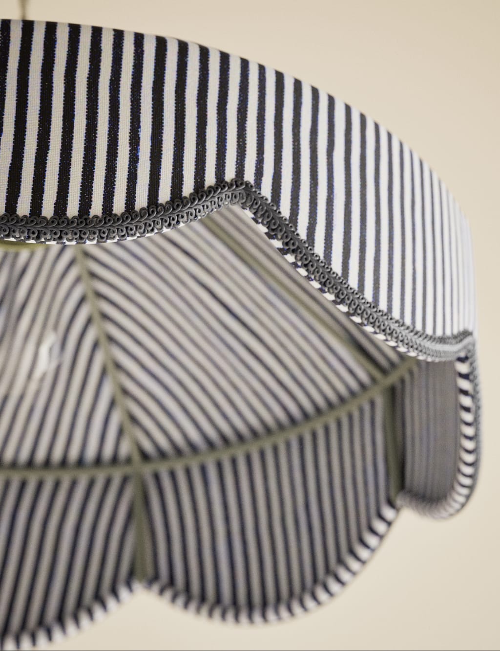 Striped Scallop Lamp Shade 4 of 5