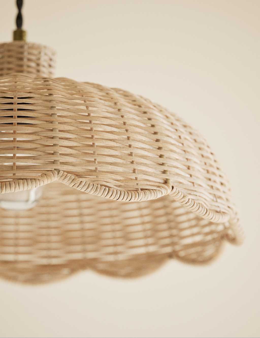Scallop Rattan Shade 5 of 6