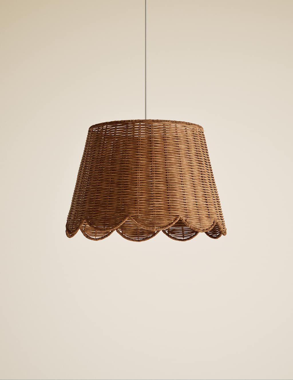 Wicker Scallop Lamp Shade 3 of 5