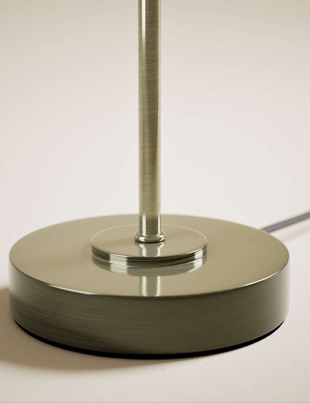 Brass Scallop Table Lamp 4 of 5