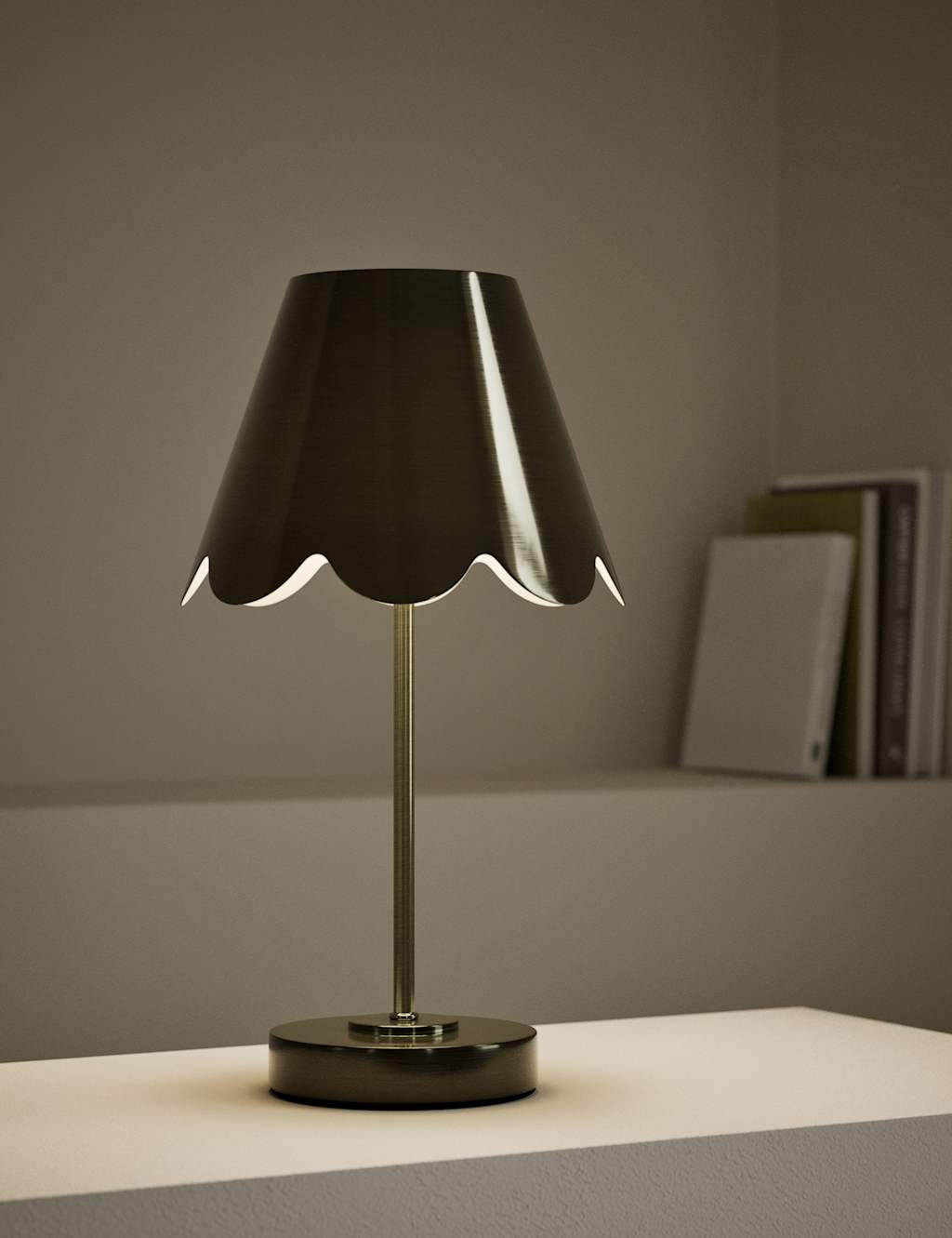 Brass Scallop Table Lamp 2 of 5