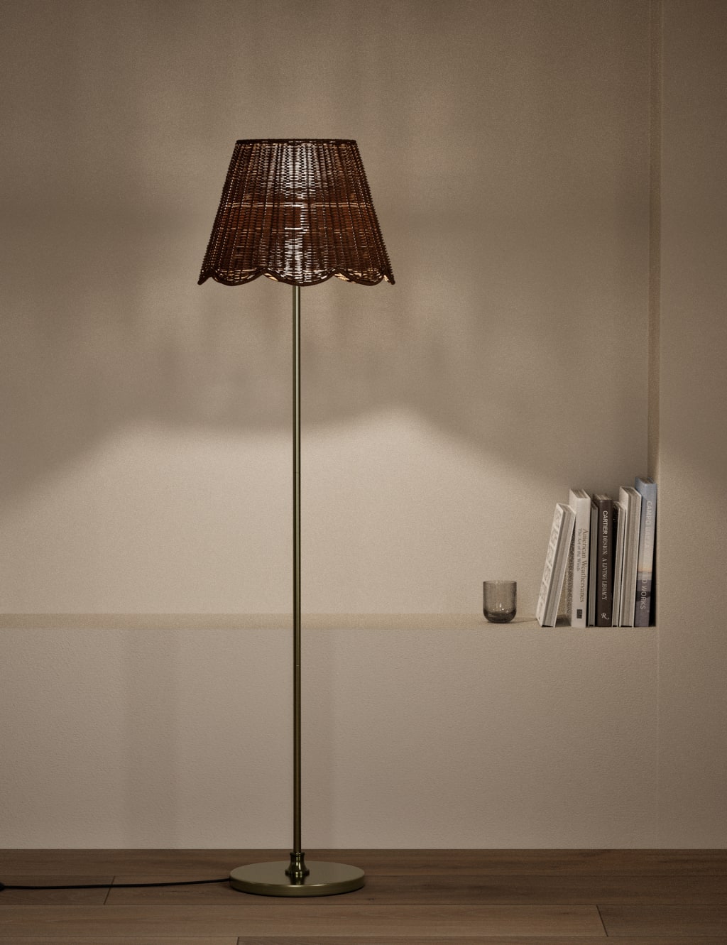 Wicker Scallop Shade Floor Lamp 2 of 5