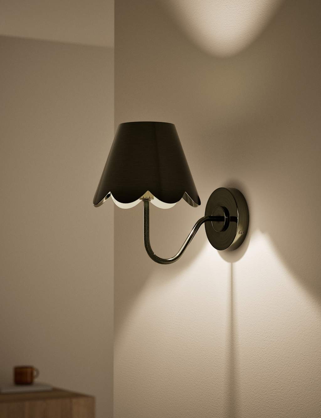 Metal Scallop Wall Light 2 of 5