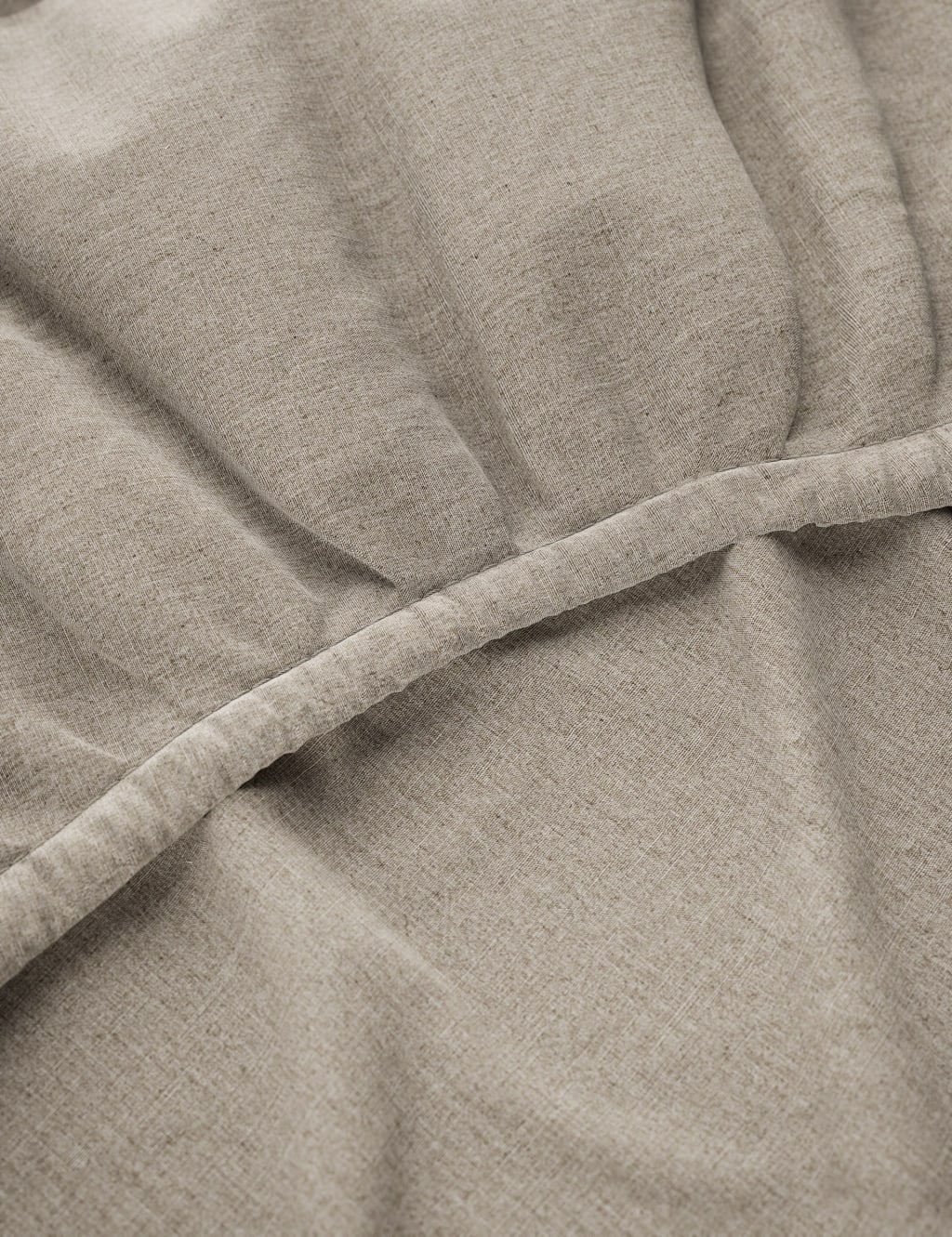 Comfortably Cool Lyocell Rich Deep Fitted Sheet 2 of 3