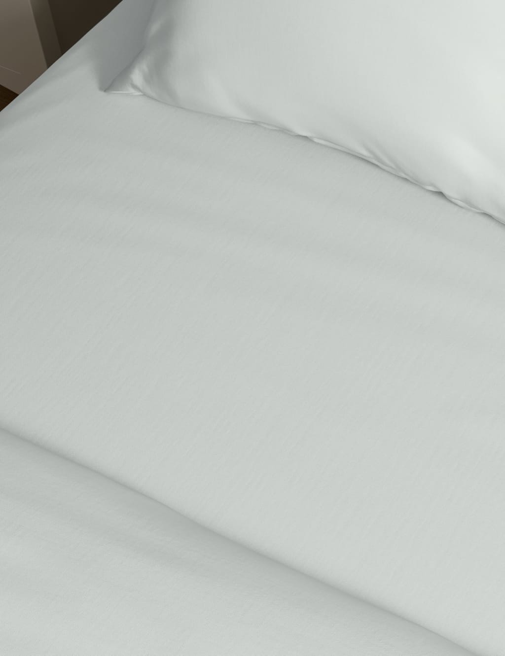 Pure Cotton 180 Thread Count Deep Fitted Sheet 3 of 4