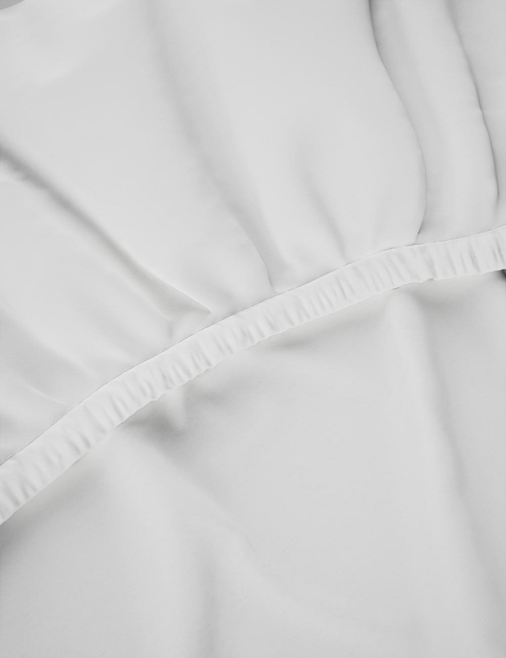 500TC Cotton Sateen Deep Fitted Sheet 2 of 3