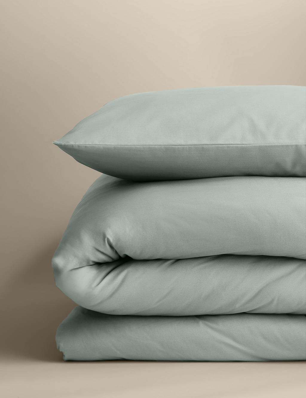 Cotton Rich Bedding Set 2 of 5