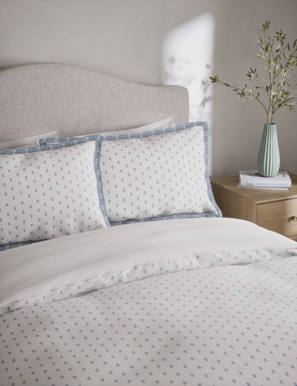 Pure Cotton Spotty Jacquard Bedding Set 4 of 5