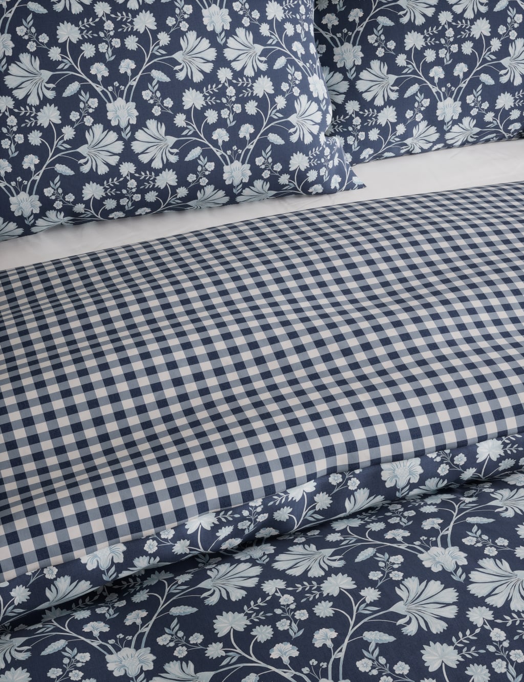 Cotton Rich Floral Gingham Bedding Set 5 of 6