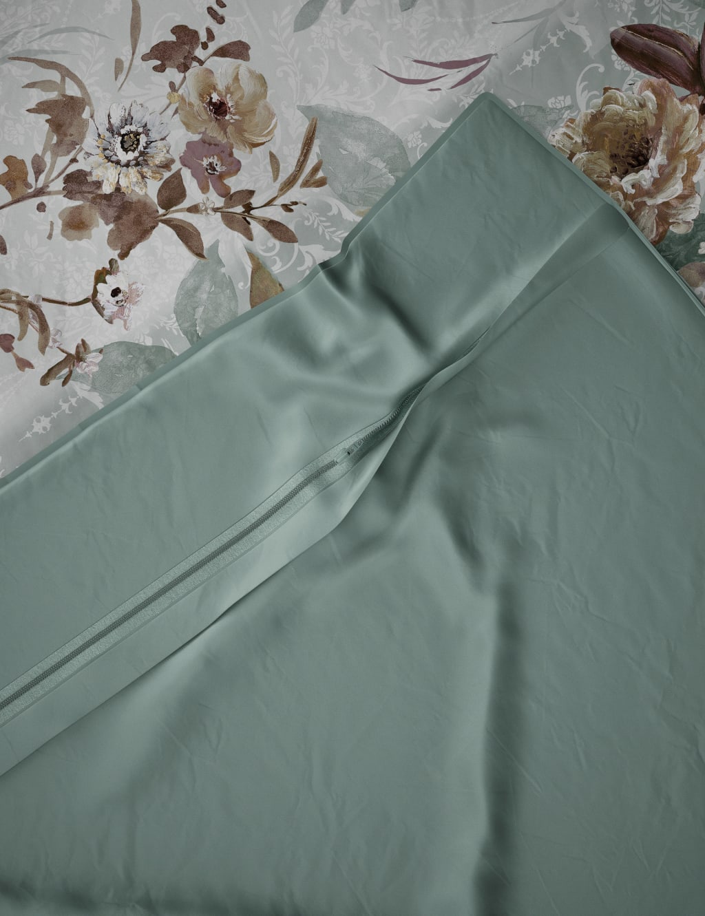 Pure Cotton Sateen Emilie Enchanted Bedding Set 6 of 6