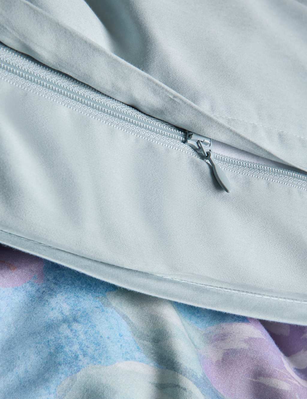 Pure Cotton Sateen Camelia Bloom Bedding Set 5 of 5