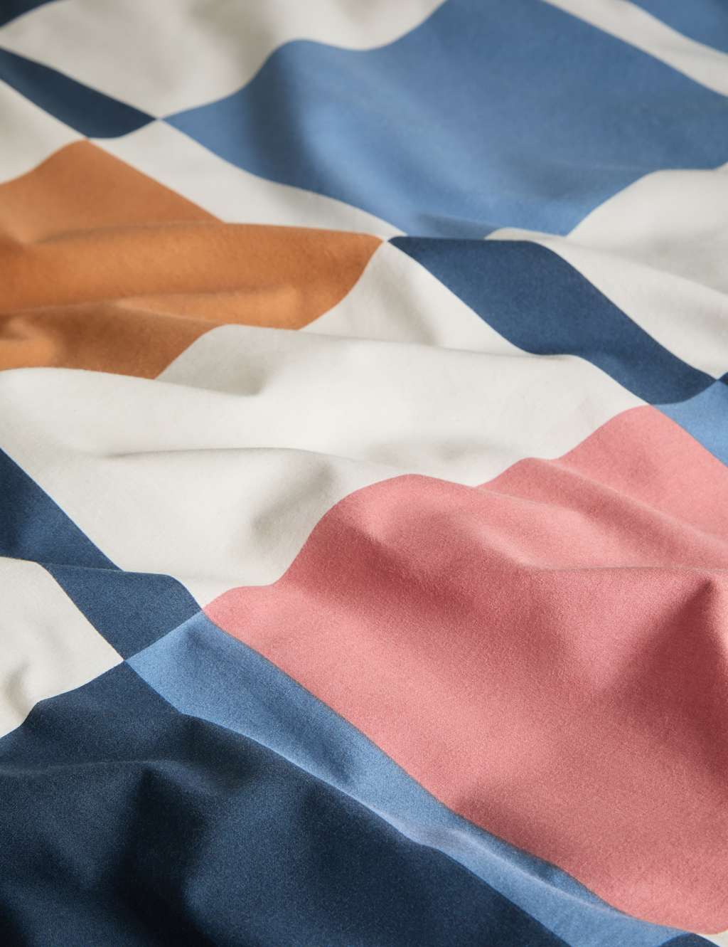 Cotton Rich Geometric Bedding Set 4 of 7