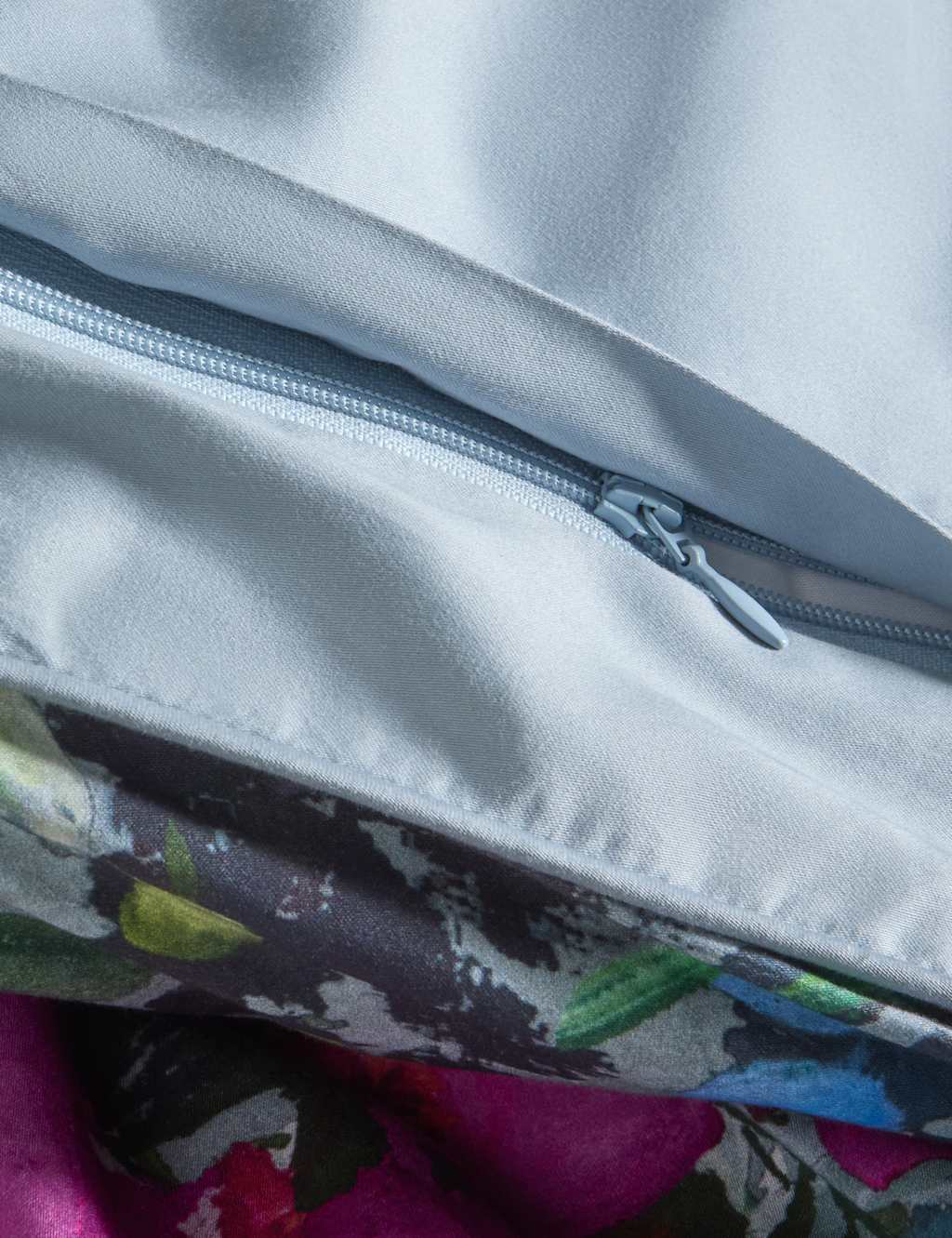 Sateen Wild Meadow Grey Bedding Set 5 of 7