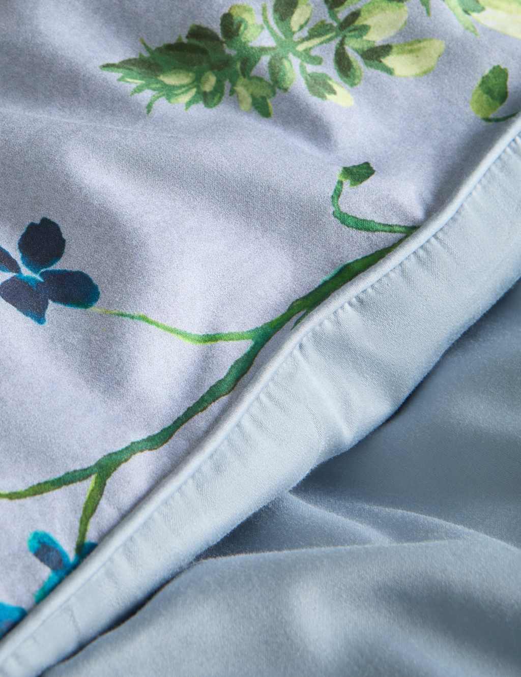 Sateen Wild Meadow Grey Bedding Set 7 of 7