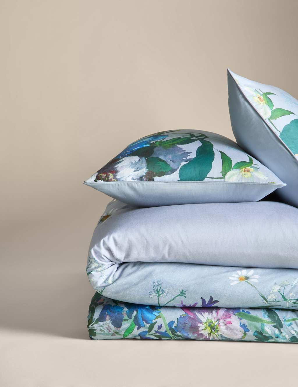 Sateen Wild Meadow Grey Bedding Set 2 of 6