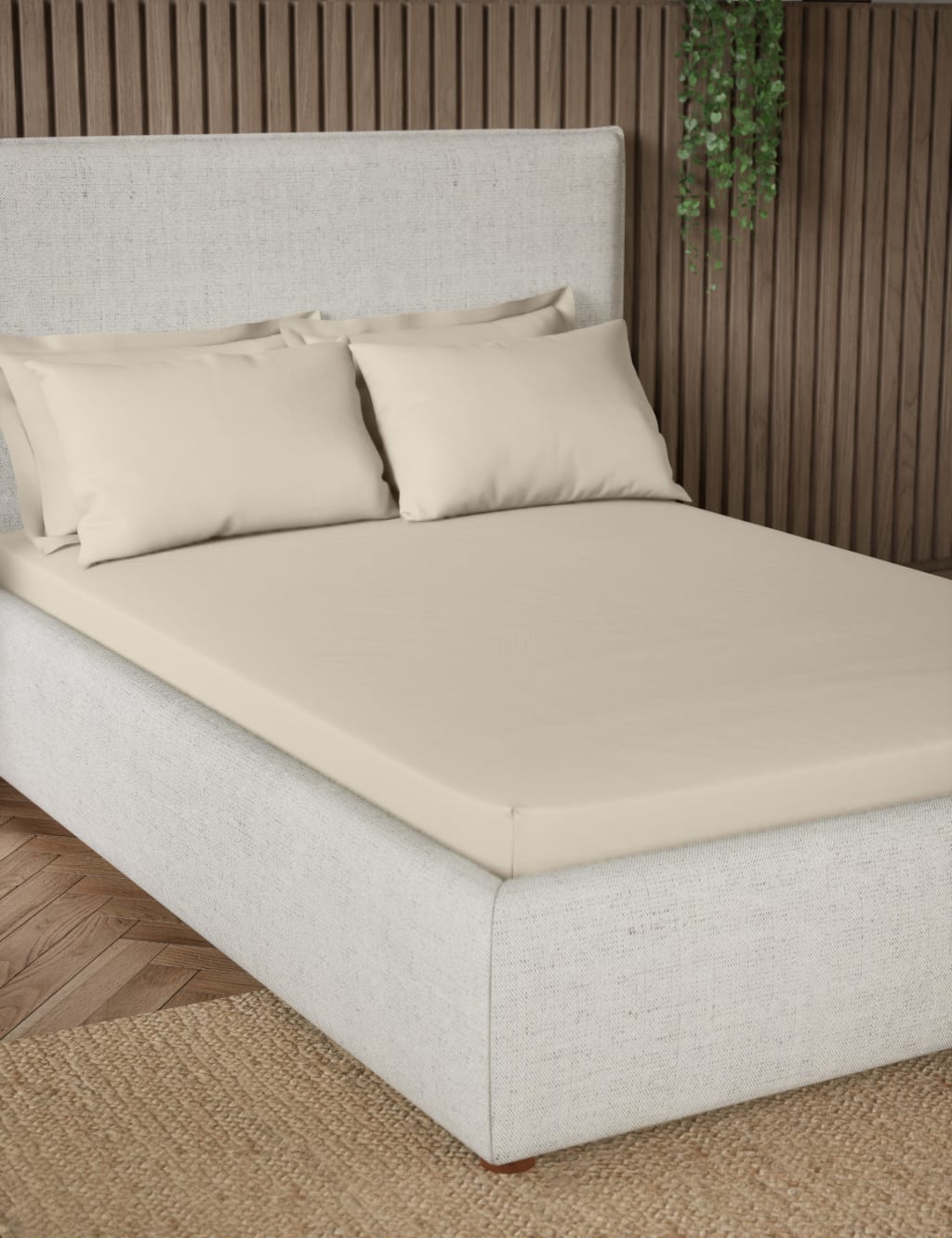 Pure Cotton 300 Thread Count Fitted Sheet 2 of 3