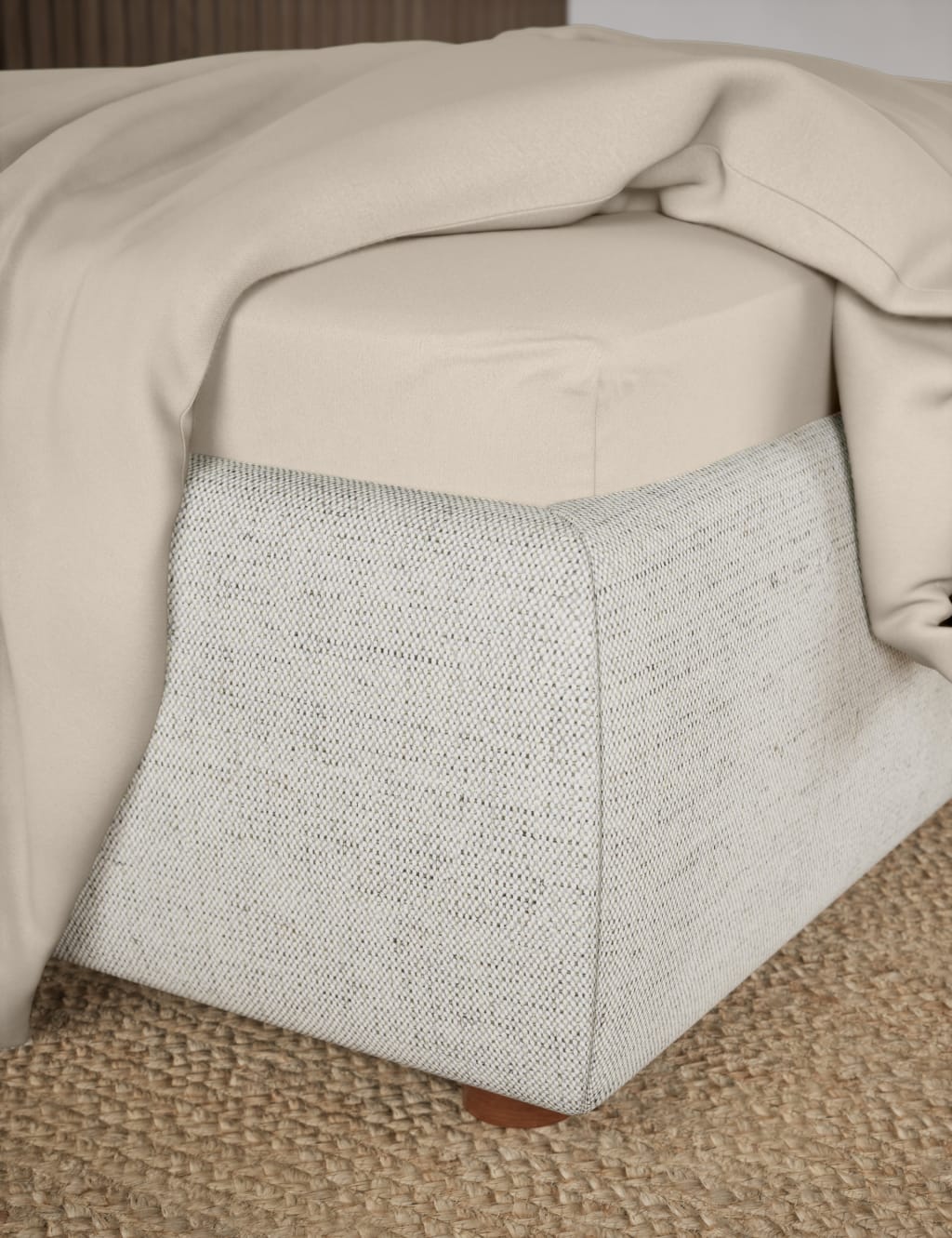 Pure Cotton 300 Thread Count Fitted Sheet 3 of 3