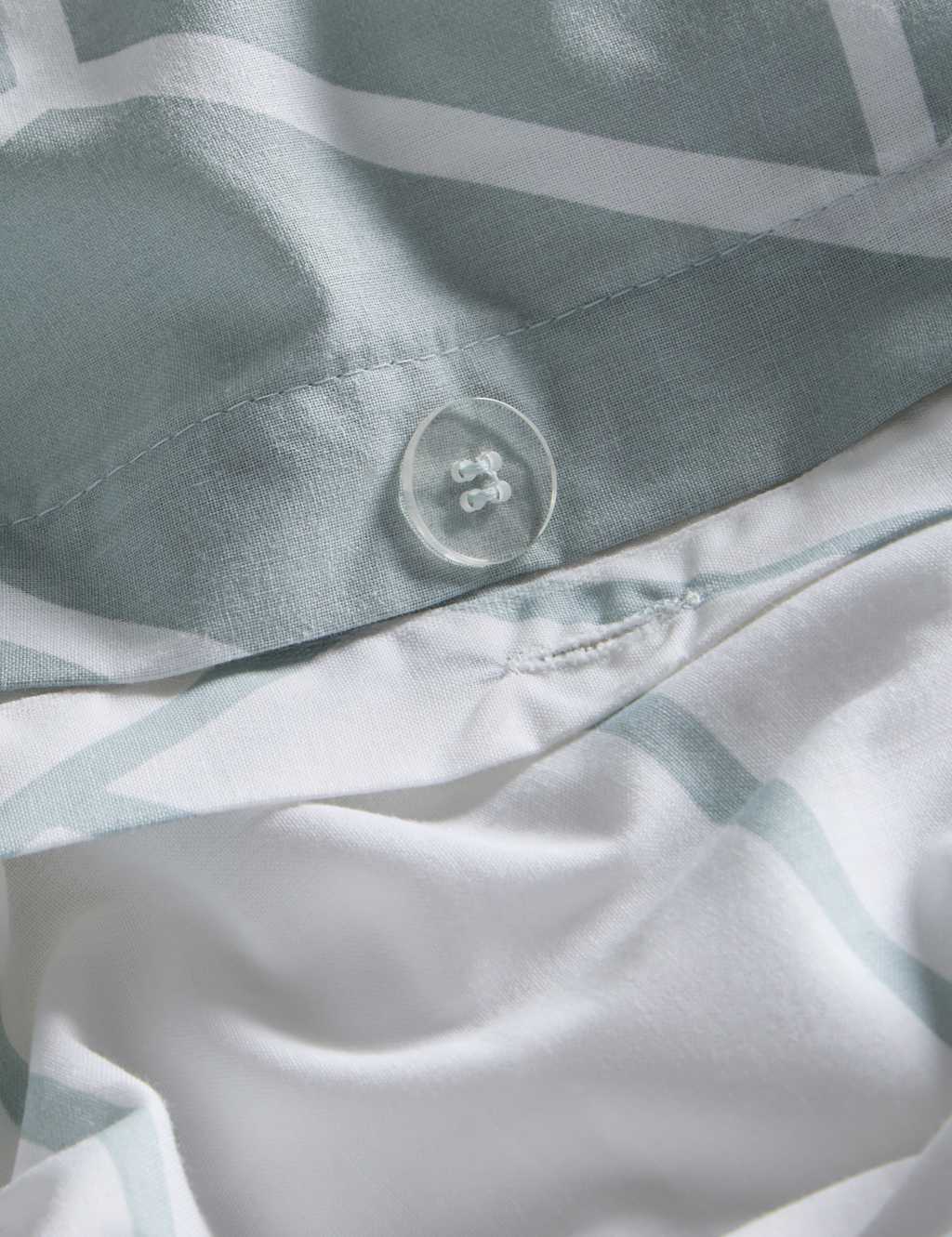 Cotton Blend Geometric Bedding Set 5 of 8