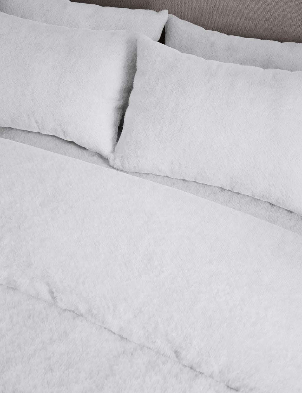 Teddy Fleece Bedding Set 4 of 4
