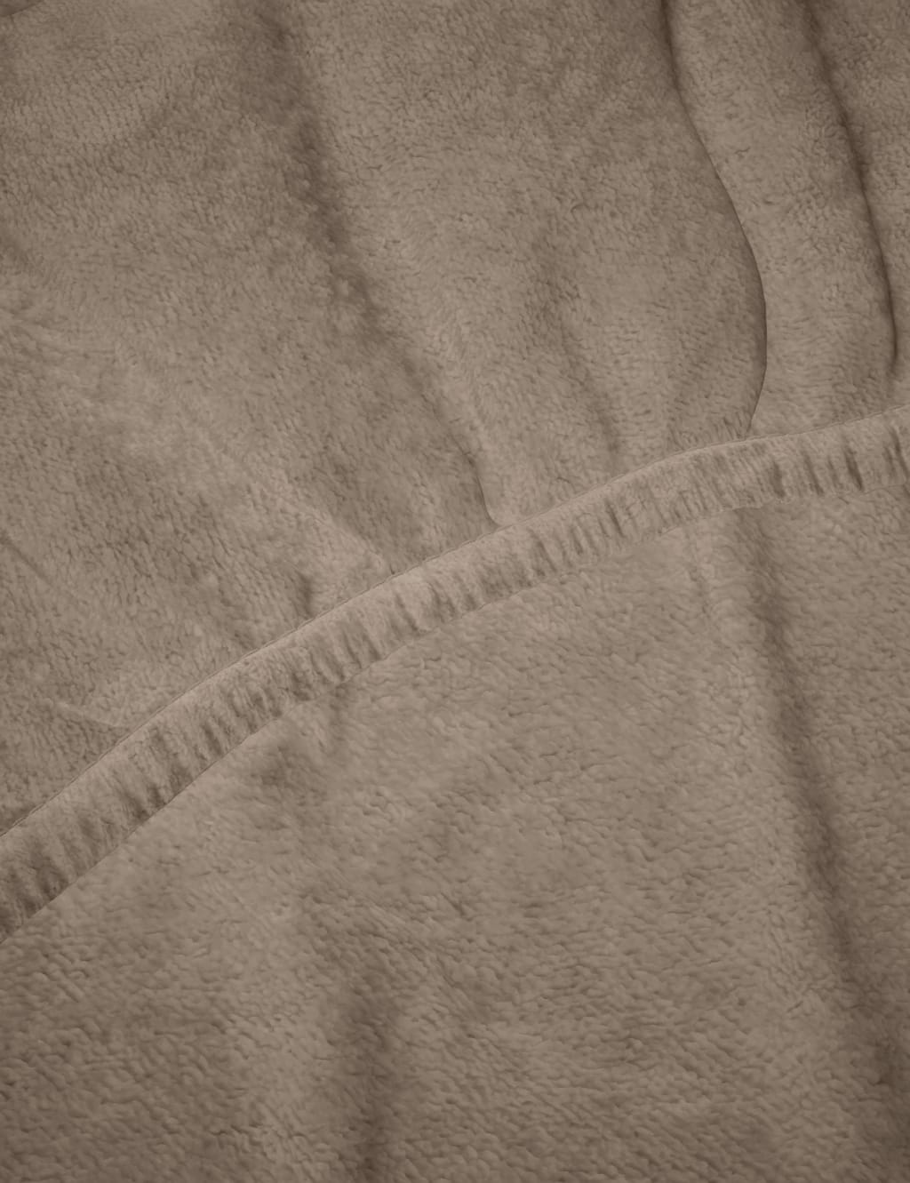 Teddy Fleece Deep Fitted Sheet 2 of 3