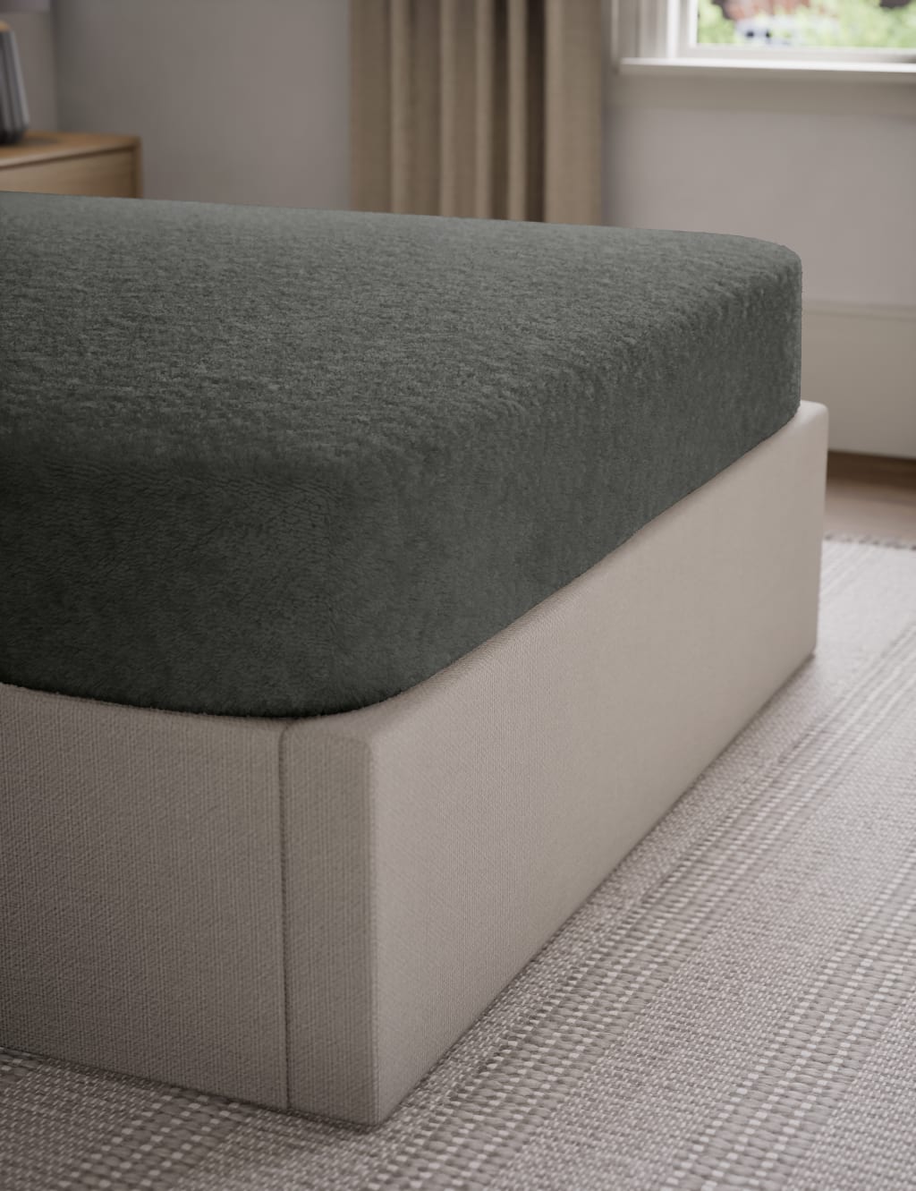 Teddy Fleece Deep Fitted Sheet 3 of 3