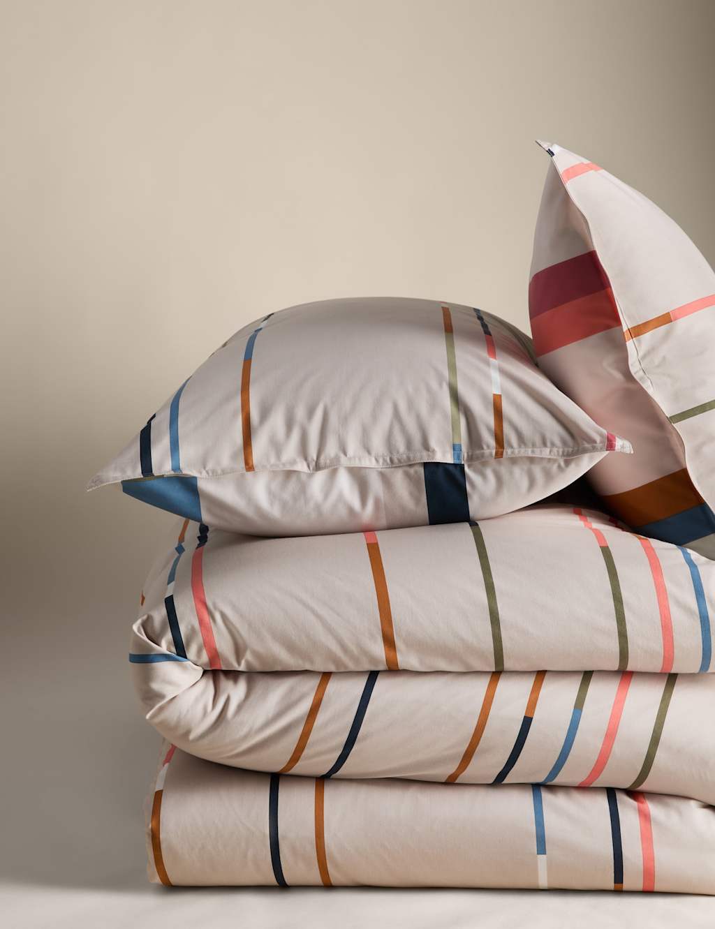 Cotton Rich Striped Bedding Set 2 of 5