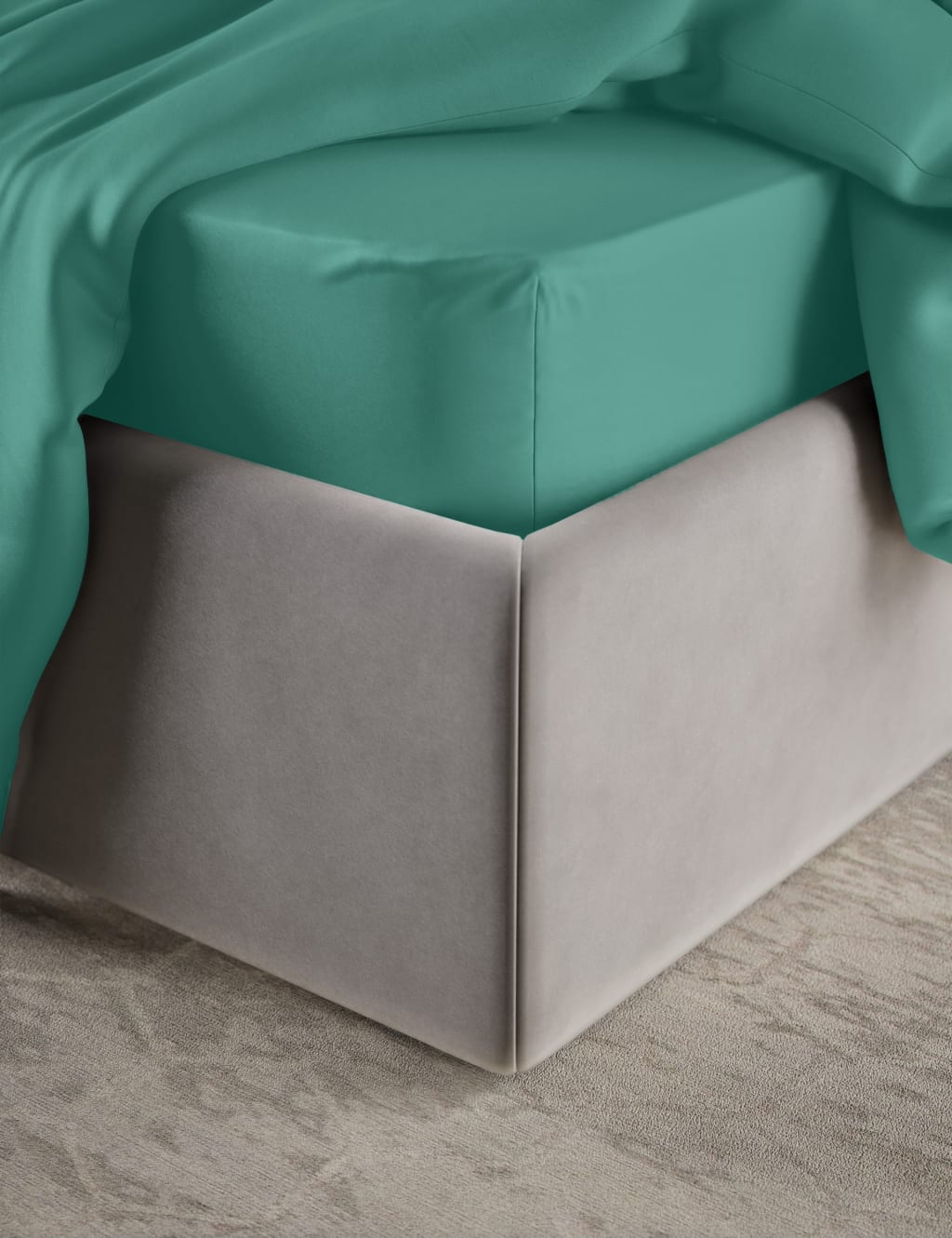 Egyptian Cotton Sateen 400 Thread Count Extra Deep Fitted Sheet 4 of 4