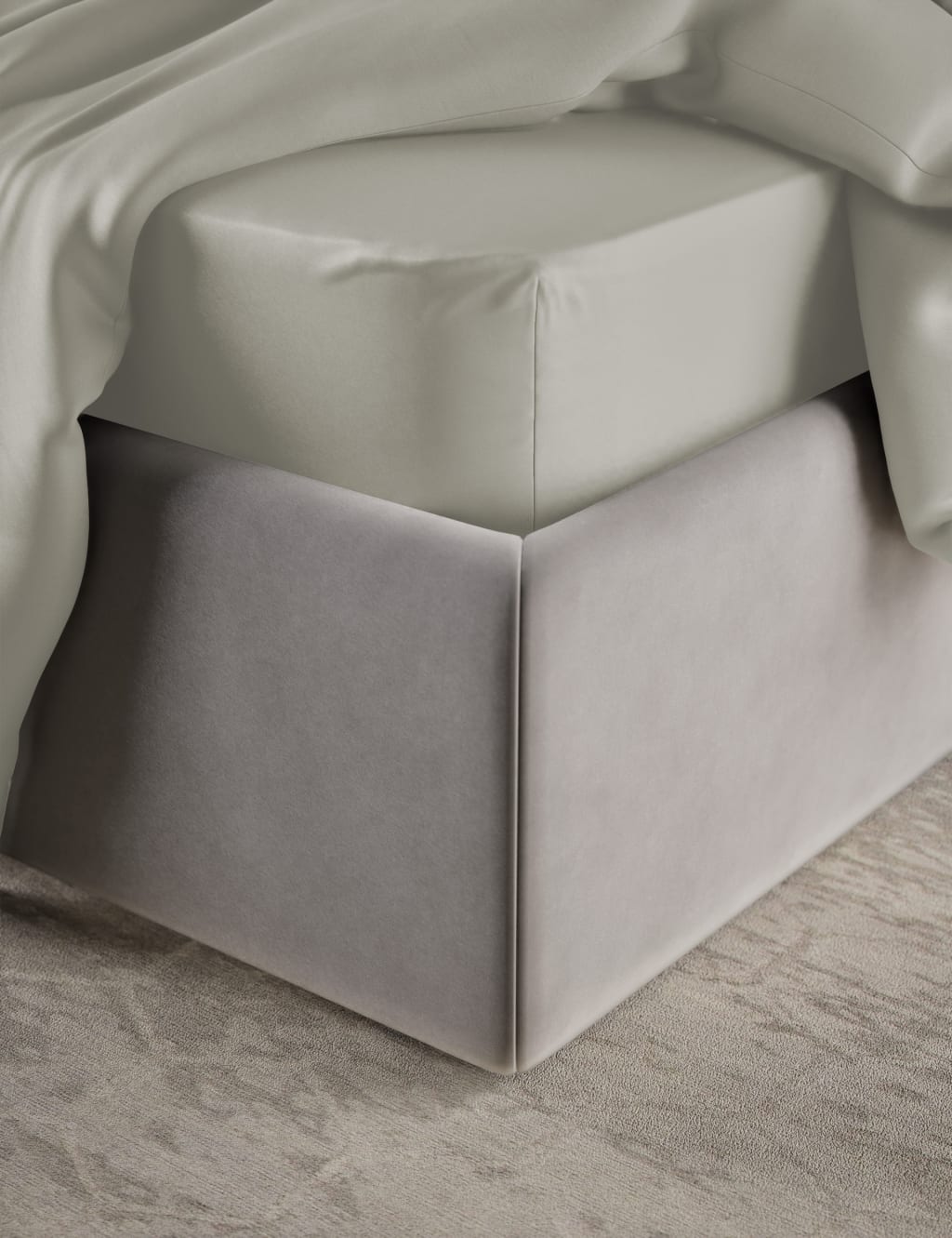 Egyptian Cotton Sateen 400 Thread Count Extra Deep Fitted Sheet 4 of 5
