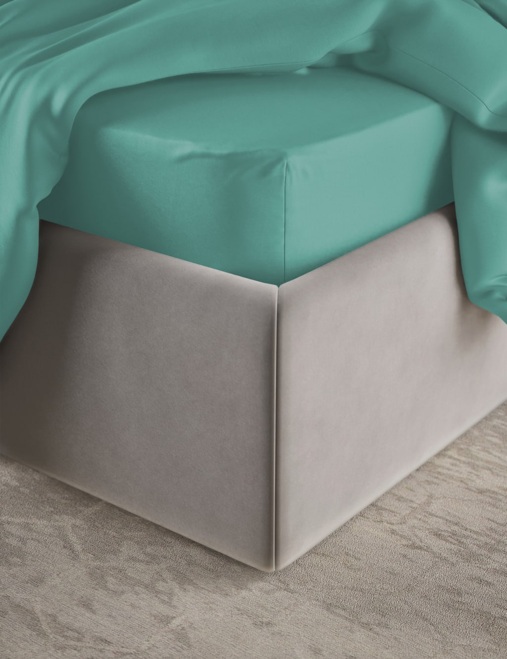 Egyptian Cotton Sateen 400 Thread Count Deep Fitted Sheet 4 of 4