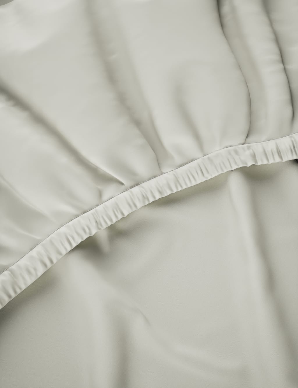 Cotton Blend Non Iron Fitted Sheet 2 of 3