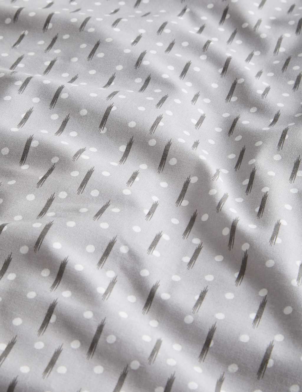 Cotton Blend Spotty Bedding Set 4 of 7