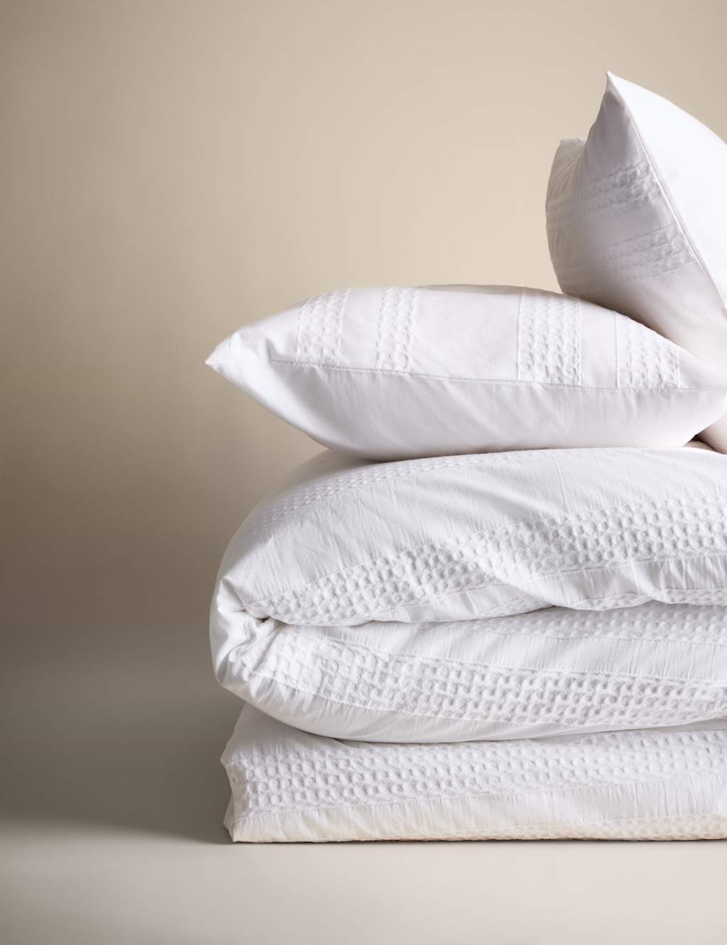 Pure Cotton Waffle Matelassé Bedding Set 2 of 5