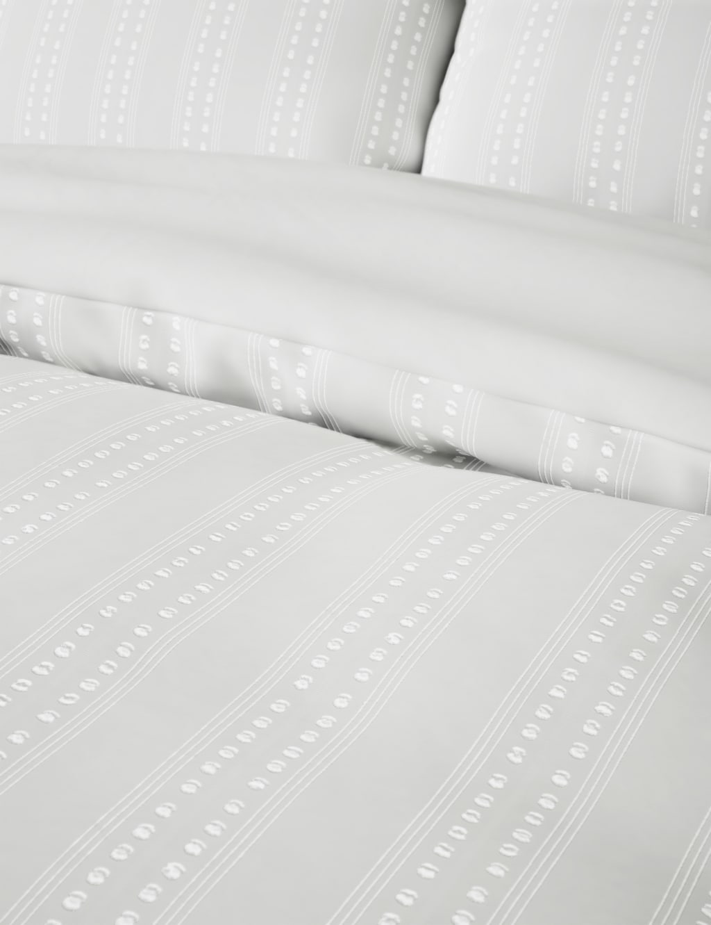 Pure Cotton Striped Bedding Set 5 of 6