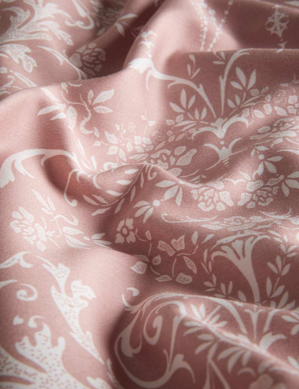Aida-Alouette Damask Sateen Bedding Set 4 of 7