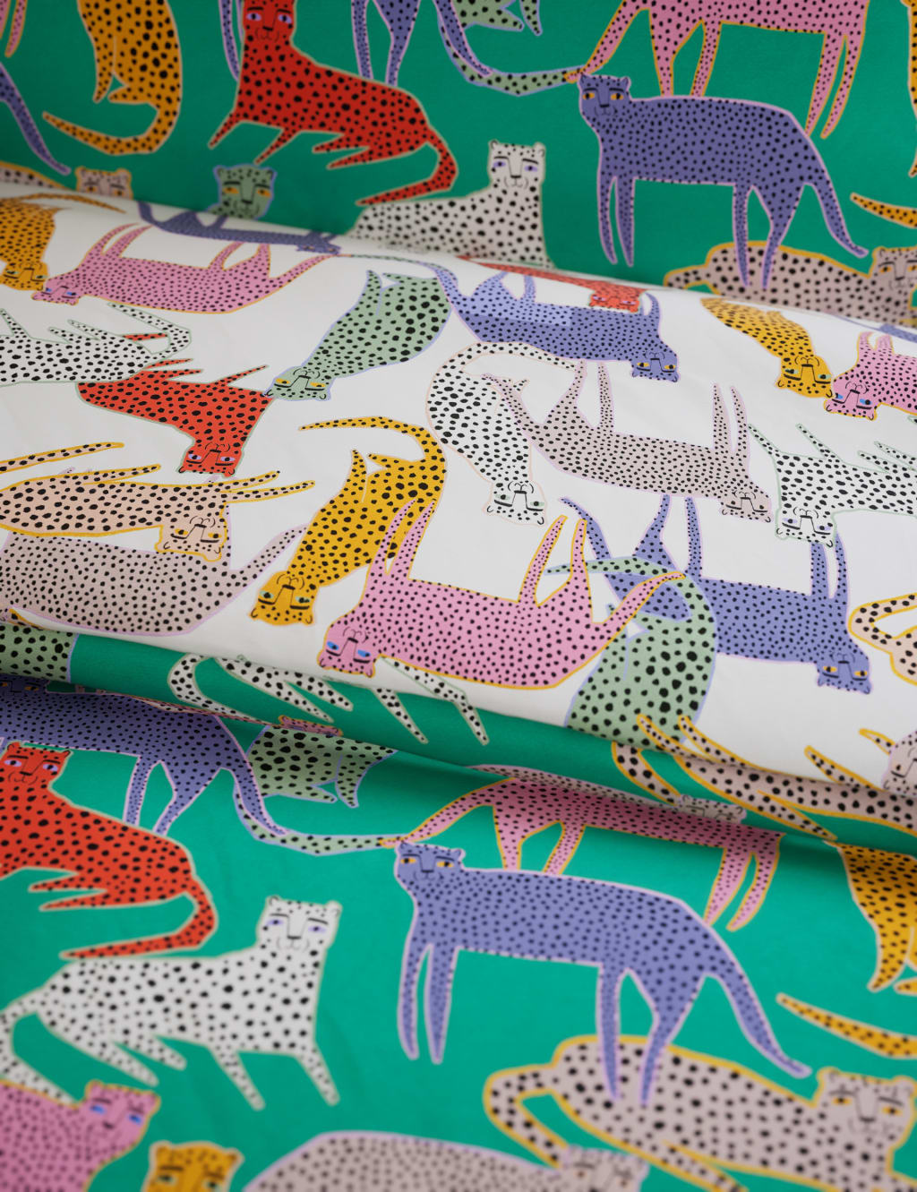 Cheetah Lyocell Rich Bedding Set 5 of 5