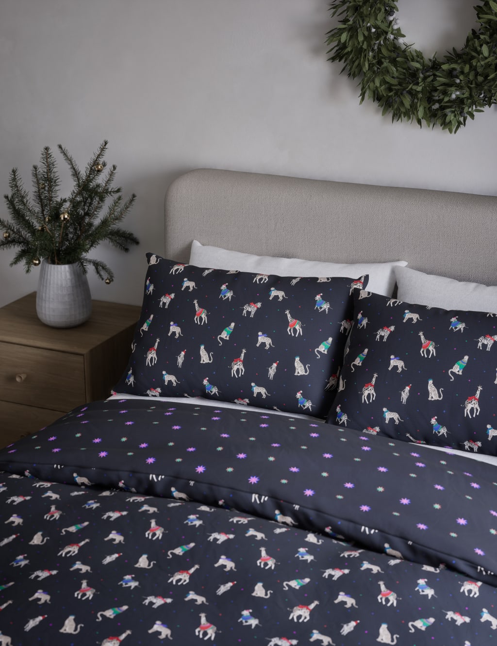 Cotton Blend Animal Print Bedding Set 4 of 6
