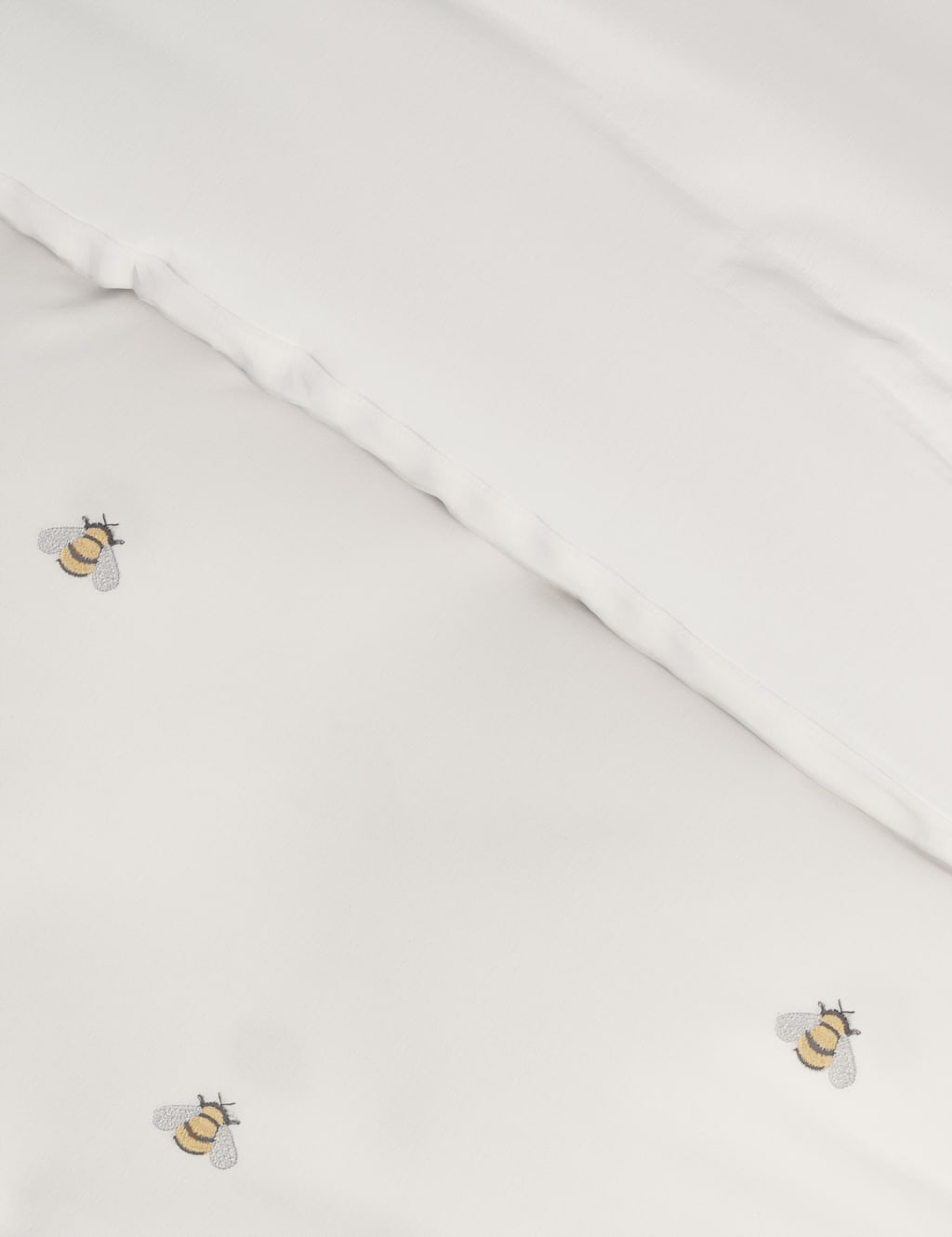 Pure Cotton Bee Embroidered Bedding Set 2 of 4