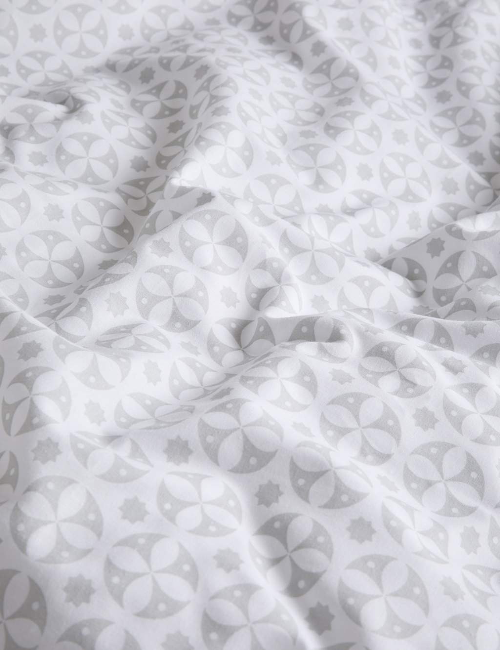 Cotton Blend Circle Star Bedding Set 3 of 6