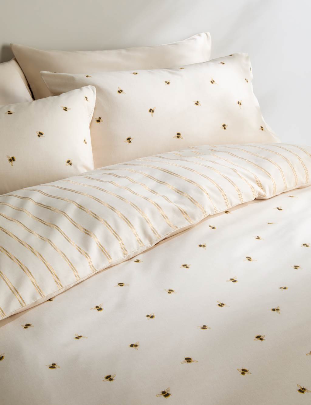 Cotton Blend Bee Striped Bedding Set