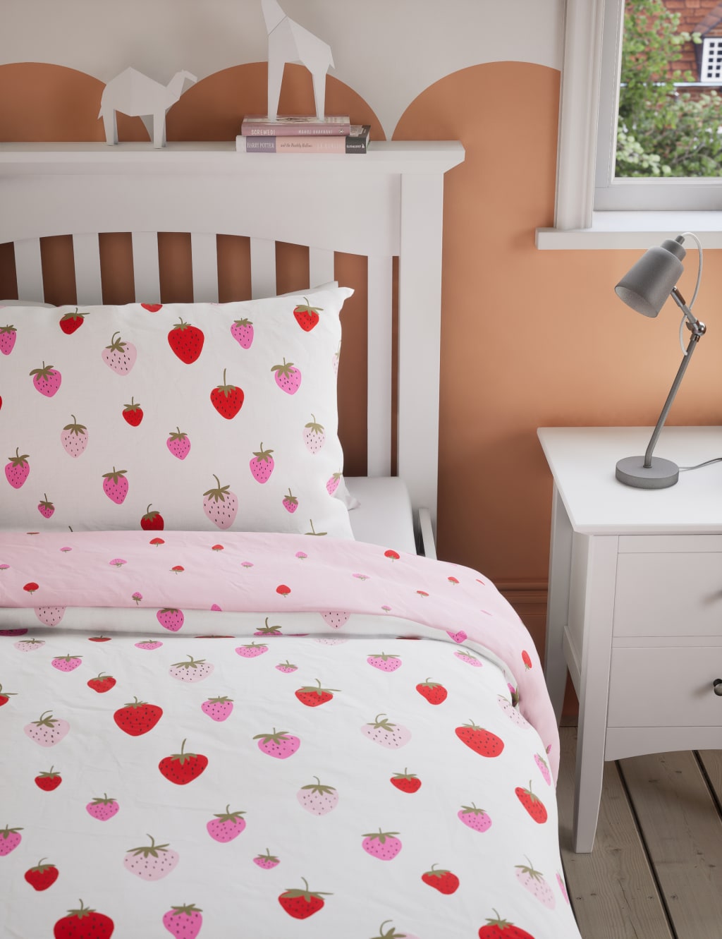 Strawberries Cotton Blend Bedding Set 4 of 5