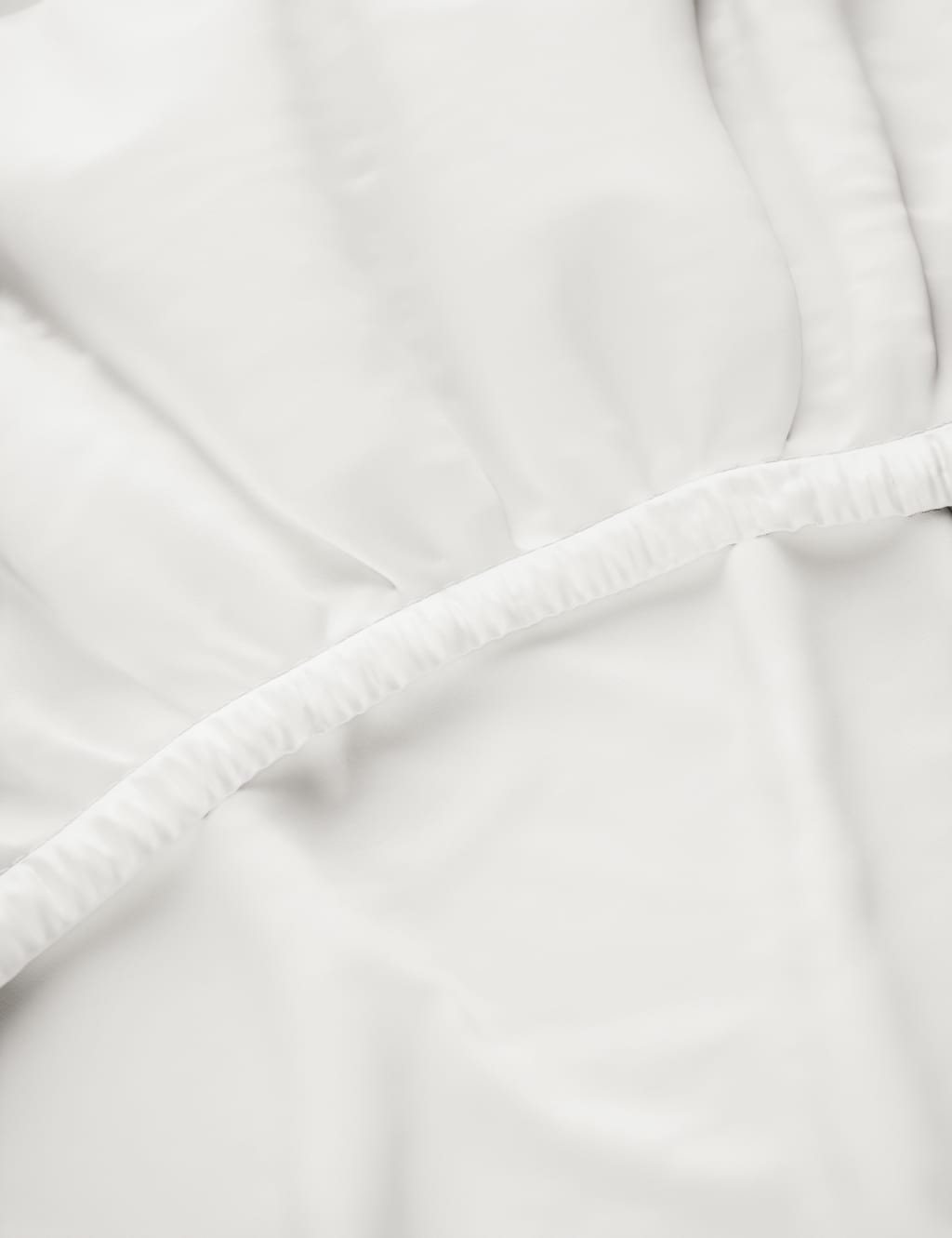 Ultimate Anti Allergy Pure Cotton Deep Fitted Sheet 2 of 3