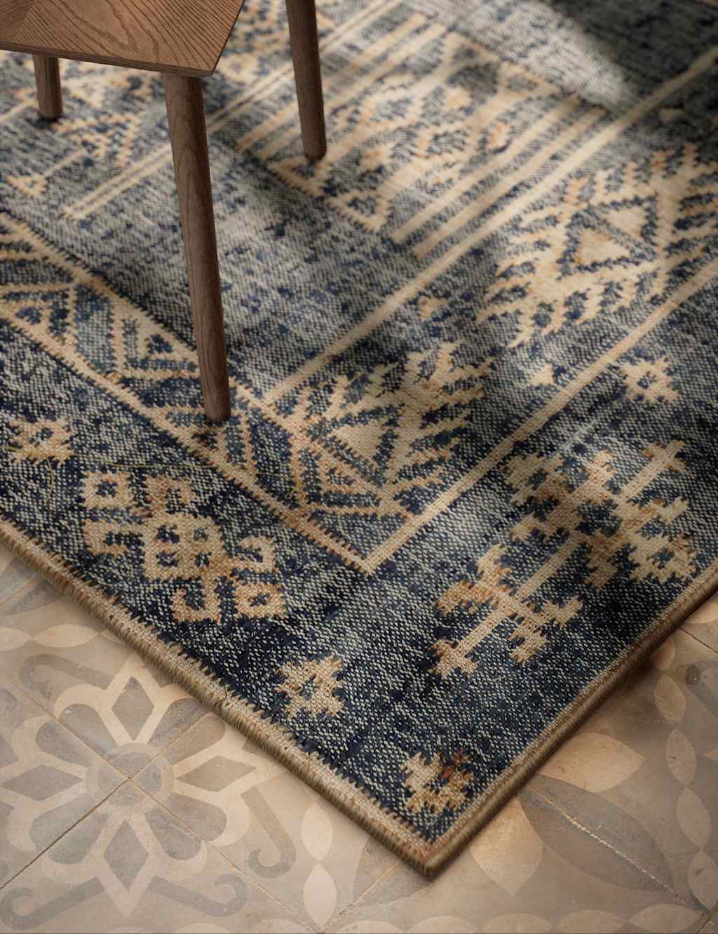 Jute Patterned Rug 3 of 4
