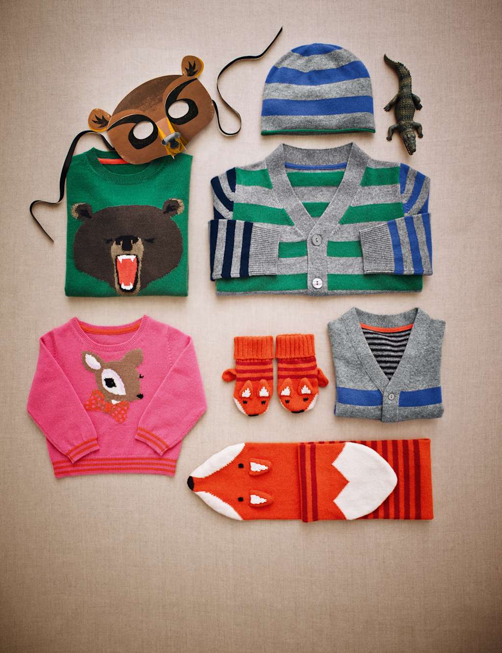 2 Piece Wool Rich Fox Scarf & Mittens Set with Cashmere 4 of 4