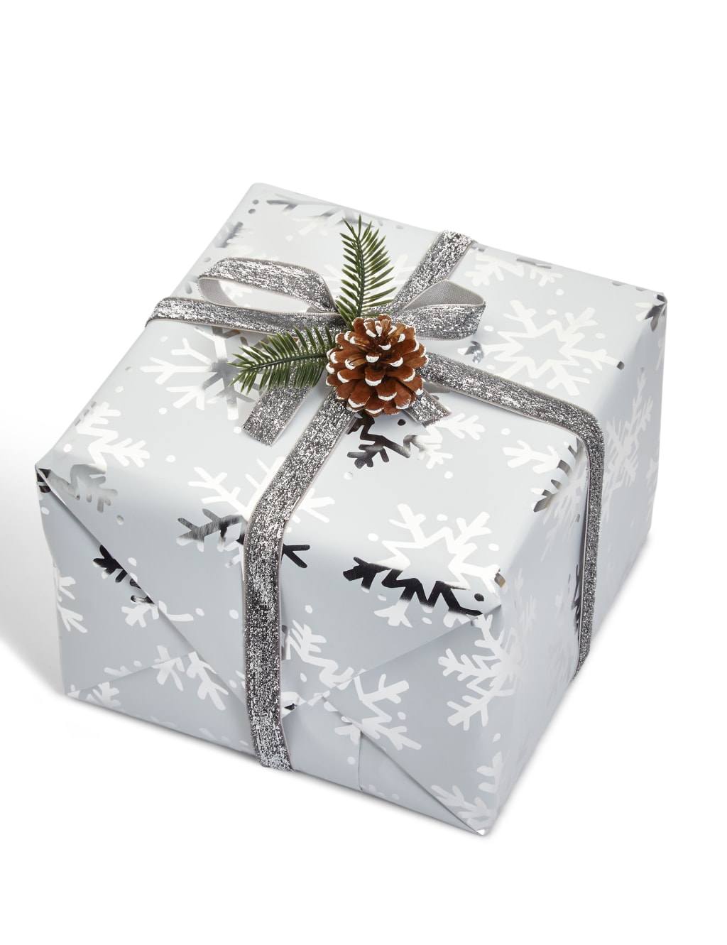 Nordic Noel 3 Pine Cone Present Toppers 3 of 3